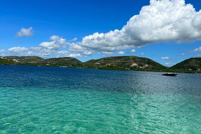 La Parguera Private Boat Charter - Cayo Caracoles and the appeal of a sand bar