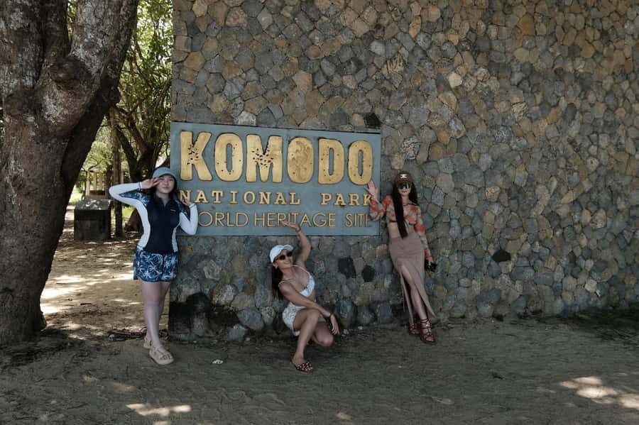 Labuan Bajo: Private Yacht Komodo Islands & Manta Snorkel - Who Should Book This Komodo Excursion?