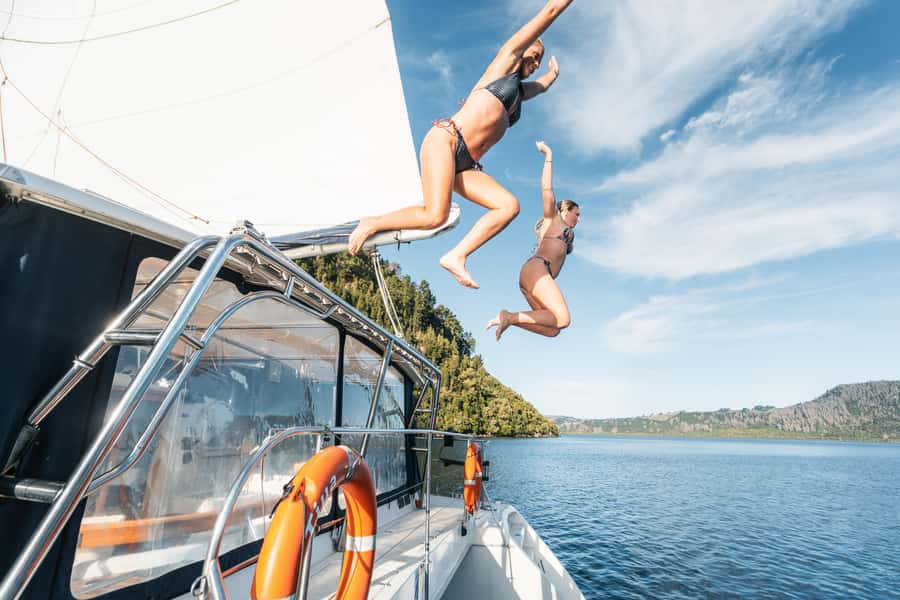 Lake Taupo: Luxury Sailing Catamaran to Māori Rock Carvings - Drinks, snacks, and the practical value of $41