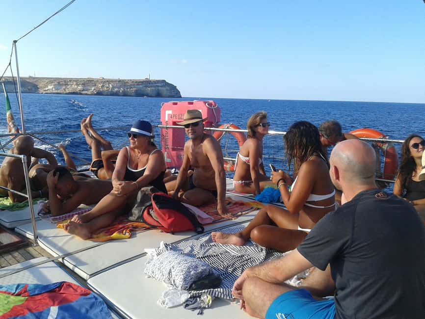 Lampedusa: Yacht excursion, swimming stops and typical lunch - Comfort and safety on the Sciatumia yacht
