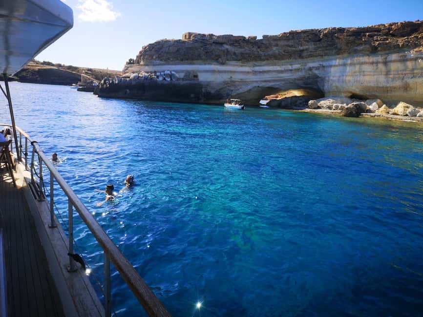 Lampedusa: Yacht excursion, swimming stops and typical lunch - Muro Vecchio and the north coast caves