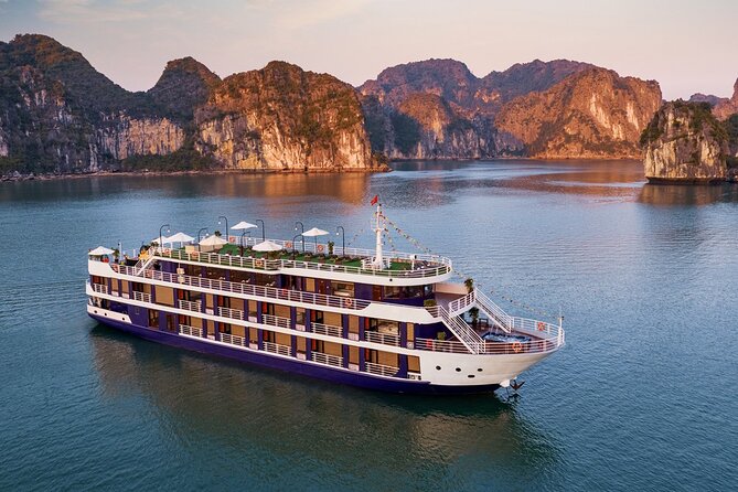 Lan Ha bay luxury cruise 2D/1N: Kayaking, Swimming & full meals, pristine bay - Day one: lunch, limestone islands, and the best time on the water
