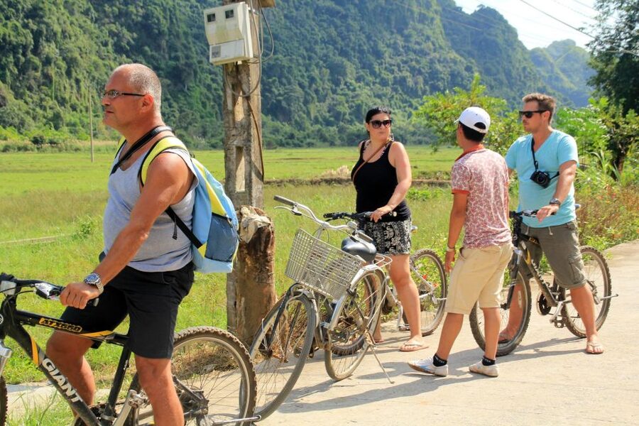 Lan ha Bay Luxury cruise day trip, kayaking, swimming, bike - How the $77 price measures up