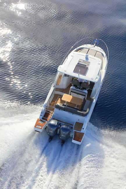 Latchi: Private Yacht Charter on Latchi Pearl - Cruising the Akamas coast