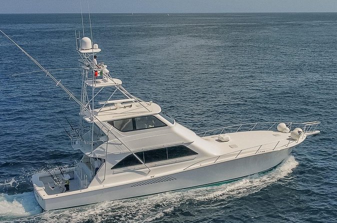 Les Is More 68ft Viking Fishing Yacht Rental - How the weather can change your schedule