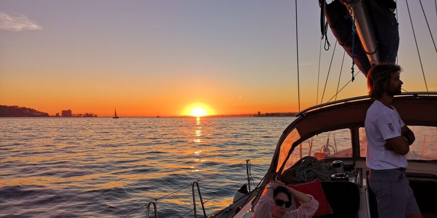 Lisbon: 2-Hour Sunset Sailing Tour on Luxury Sailing Yacht - Key points at a glance