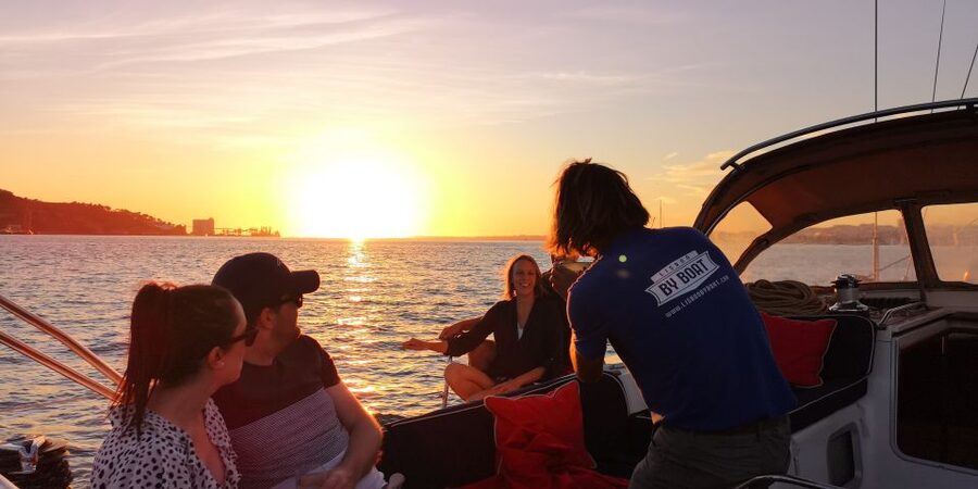 Lisbon: 2-Hour Sunset Sailing Tour on Luxury Sailing Yacht - Why Lisbon looks different from the Tagus