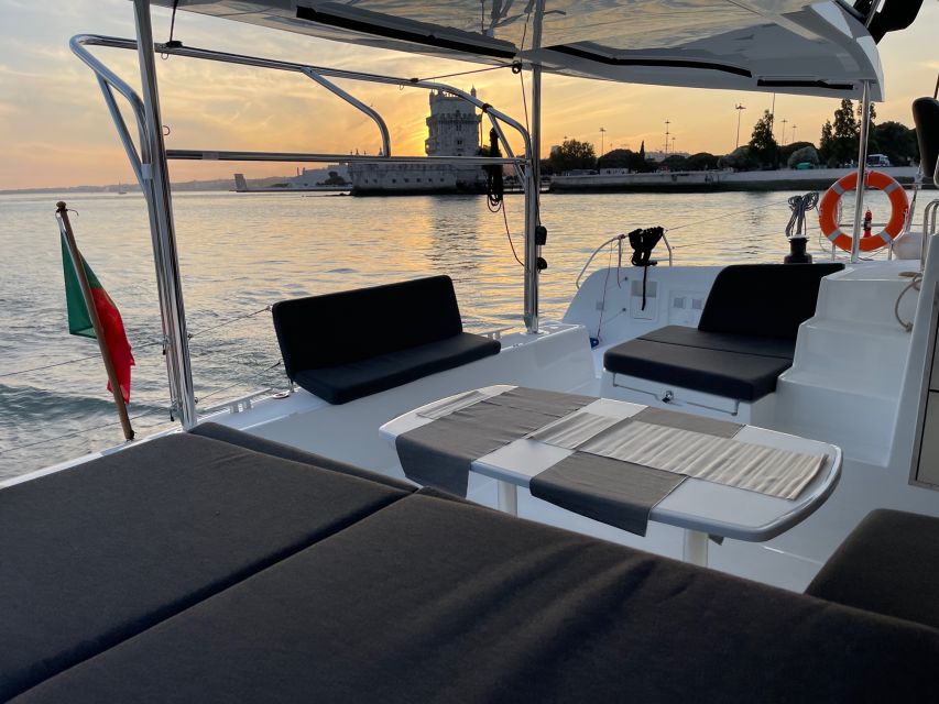Lisbon: Sunset and Wine Luxury Catamaran Cruise - Starting at Alcantara, with an easy marina check-in