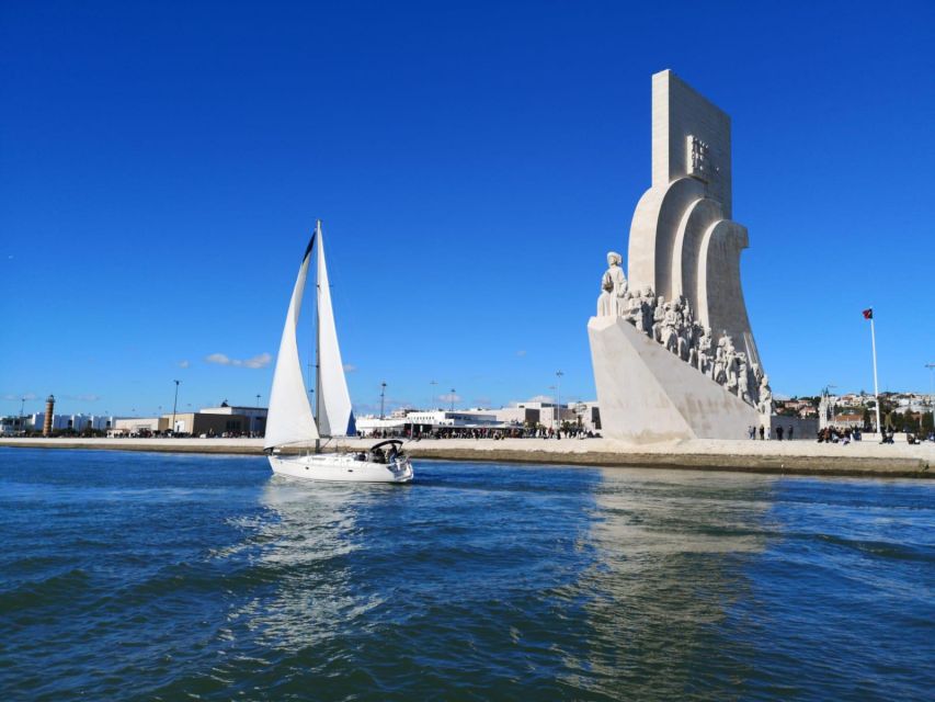 Lisbon: Yacht Sailing Tour With Portuguese Wine and History - Sailing Lisbon from Santo Amaro