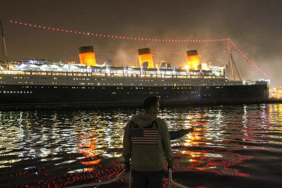 Long Beach: Private Night Yacht Cruise With City Lights - Seeing Long Beach from the water