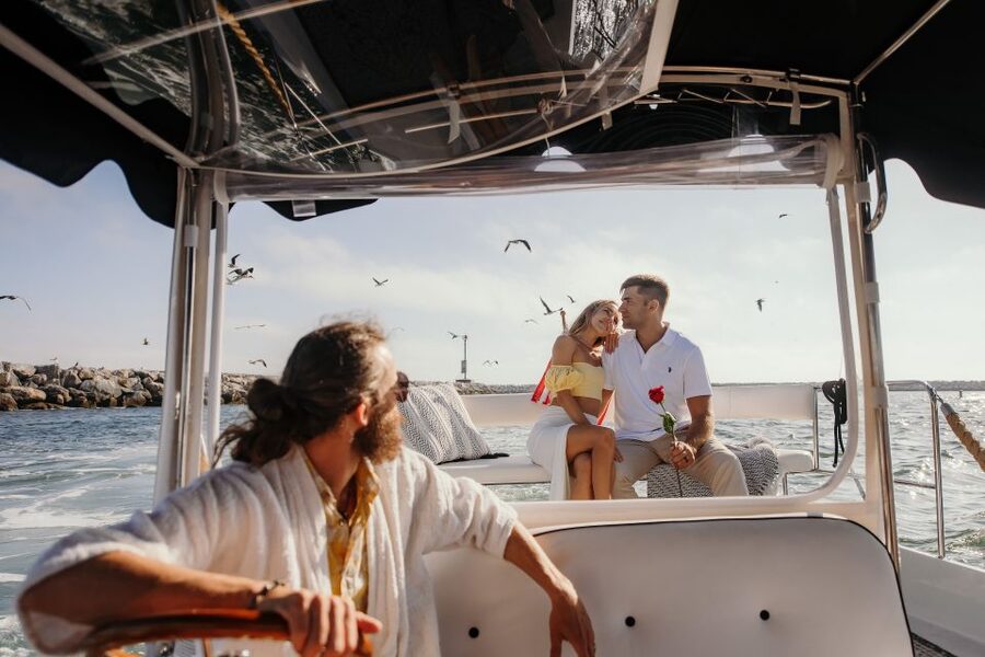 Los Angeles: Luxury Cruise with Wine, Cheese & Sea Lions - Why the 4:00 or 5:00 departure can be smart