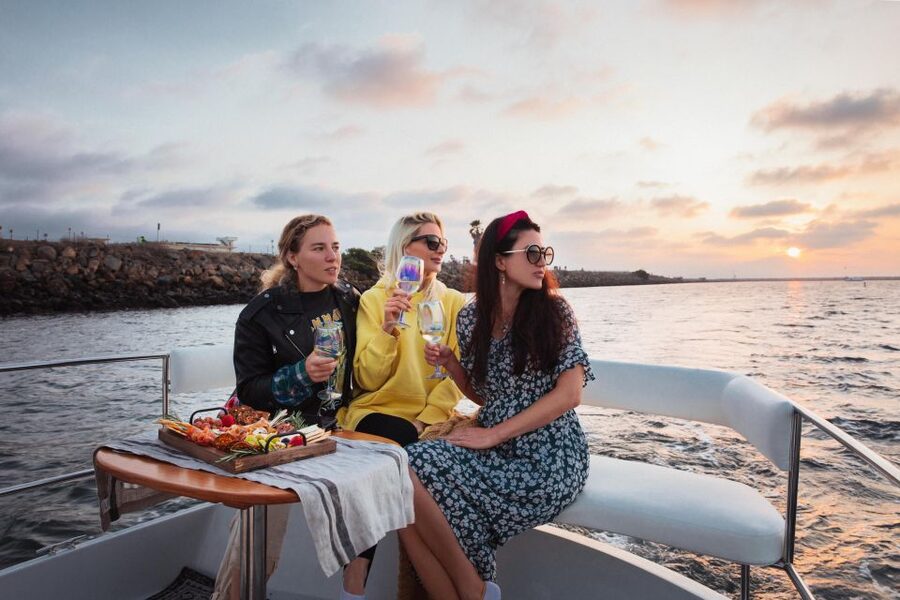 Los Angeles: Luxury Cruise with Wine, Cheese & Sea Lions - The meeting point deserves extra care