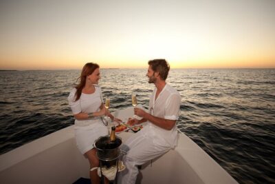 Los Cabos Yacht Adventure – Arch, Snorkel, Lunch, Drinks 1-18ppl