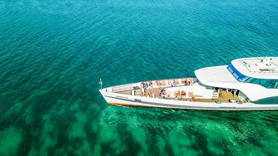 Lucerne: 1-Hour Cruise on Panoramic Yacht - Boarding at Pier 7 beside Schweizerhofquai