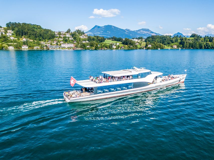 Lucerne: 1-Hour Cruise on Panoramic Yacht - The route from Lucerne to Meggenhorn and back