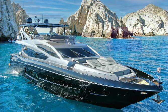Luxury Black Yacht in Cabo - Medano Beach: food, drinks, and the final half-hour