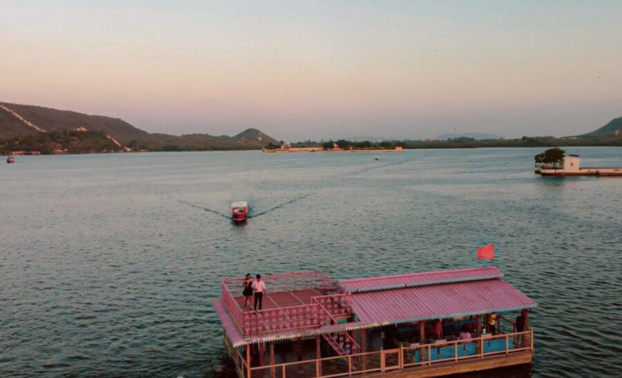 Luxury Boat ride, Havelis, Heritage Walk & High Tea - Walking through Udaipur’s old city