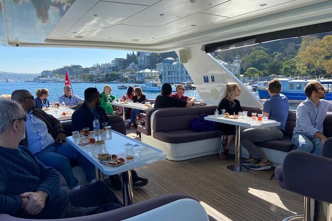 Luxury Bosphorus Yacht Cruise – Stopover in Asian Side - The guide and the onboard commentary