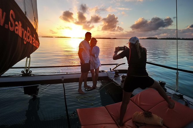 LUXURY Catamaran Bora Bora : The Sunset Escape - Watching Mount Otemanu change color