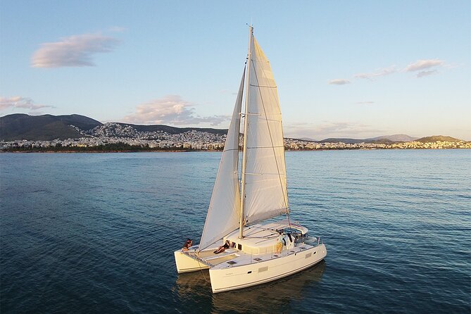 Luxury Catamaran Cruise Including pickup and Traditional Food - Two or three chances to swim