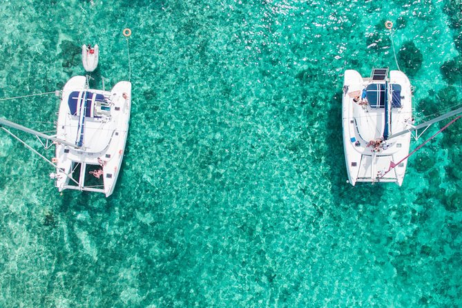 Luxury Catamaran Cruise: The Northern Islands - Sailing north from Bain Boeuf at 9:30 am