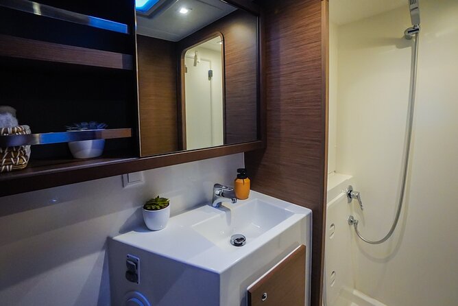 Luxury Catamaran Private Charter in St. Maarten/St. Martin - Who will enjoy Freedom most?