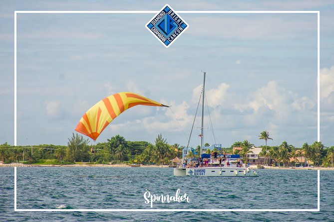 Luxury Catamaran tour to Isla Mujeres with Transportation from Cancun - Group size, language, and the pace of the day