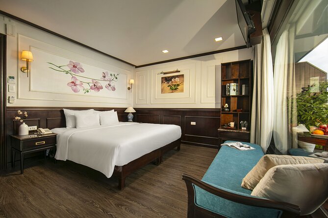 Luxury Cruise 5 star Top Tier Lan Ha bay 2D1N/ 3D2N - Boarding the cruise and settling into Lan Ha Bay