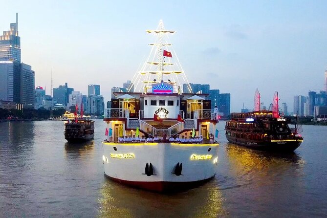 Luxury Cruise and Dine Experience Along Saigon River - Vietnamese dinner, with an important service-style warning