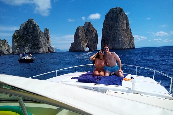 Luxury cruise from Salerno along the Amalfi Coast - What the crew adds to the day