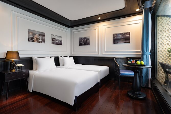 Luxury Cruise : The Unique Way Explore Halong & Lan Ha Bay (2D1N) - Returning through Halong Bay after lunch