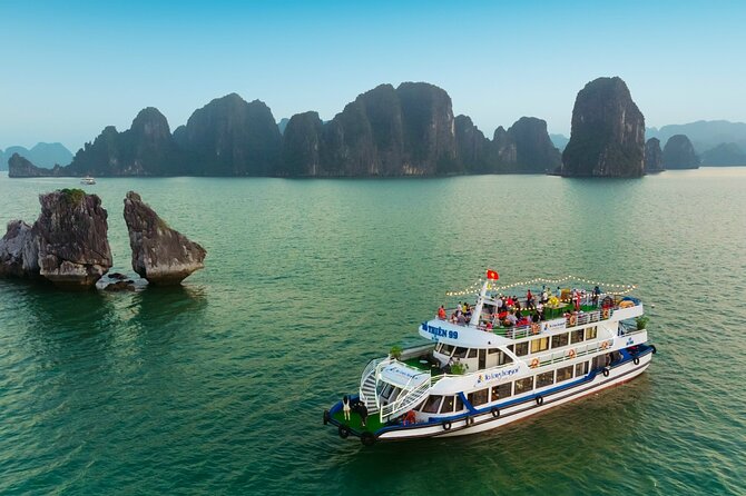 LUXURY Halong Bay Cruise 5 Stars Full Day Tour with Buffet Lunch - 8:30 am pickup and the long road to Tuan Chau