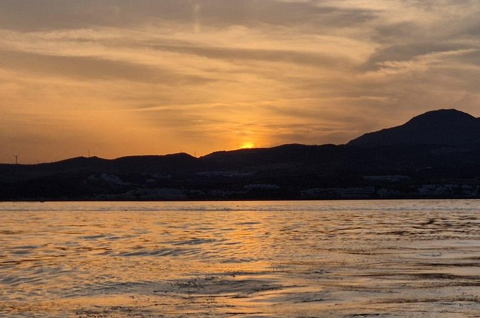 Luxury Motor Yacht in Estepona. Dophin spotting, swimming, etc - Life aboard Hakuna Matata