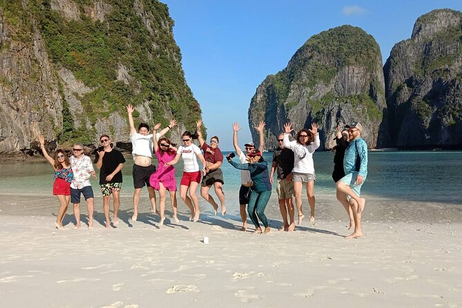 Luxury Private Motor Yacht Charter by Simba Sea Trips - Hong Island by sea canoe