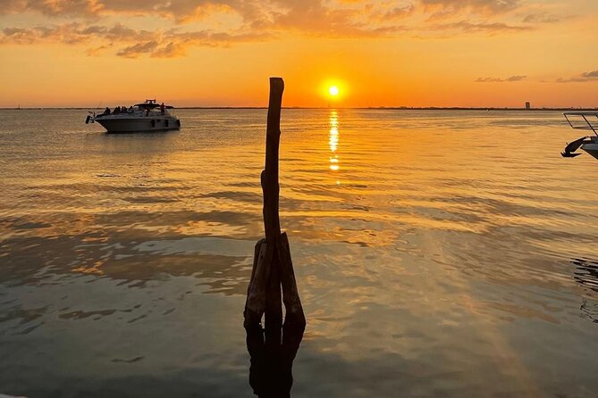 Luxury Private Yacht Rental by the Turquoise Waters of the Caribbean. - Isla Mujeres: Two Hours of Island Time