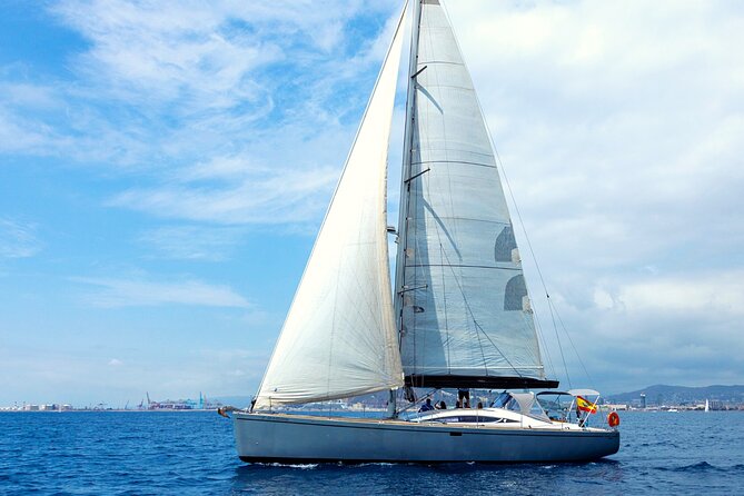 Luxury Private Yacht Sailing Tours in Barcelona - Choosing between one hour and eight hours