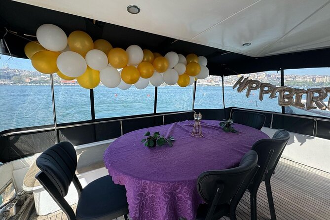 Luxury Private Yacht Tour on the Bosphorus in Istanbul - Sunset plans and special occasions