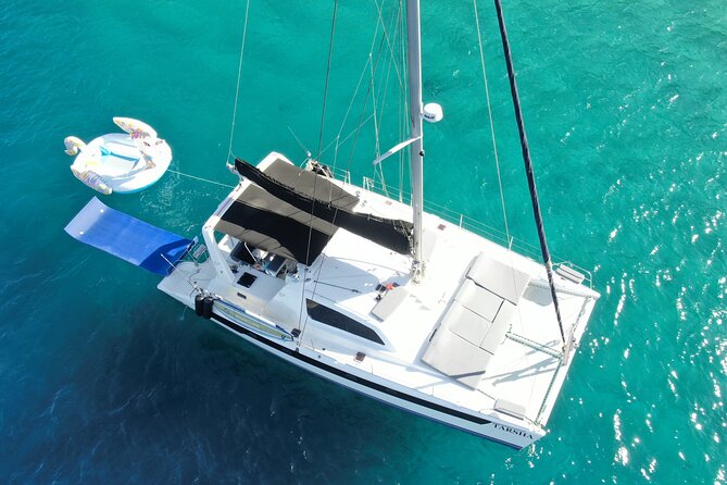 Luxury Sailing catamaran charter in Cabo San Lucas all inclusive - A private Cabo cruise instead of a crowded excursion