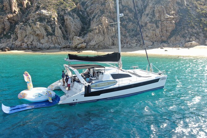 Luxury Sailing catamaran charter in Cabo San Lucas all inclusive - The Arch is the main photo stop