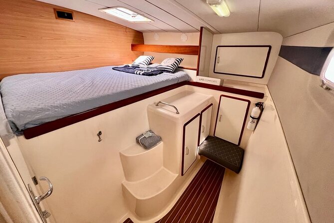 Luxury Sailing catamaran charter in Cabo San Lucas all inclusive - Lunch is more than a snack