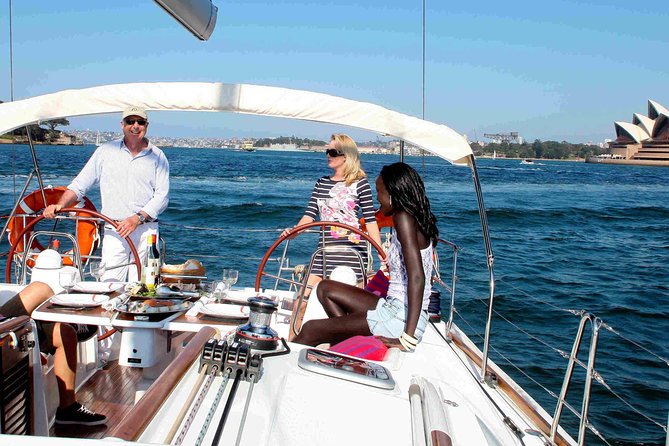 Luxury Sailing Cruise on Sydney Harbour with Lunch - Darling Harbour to the Harbour Bridge