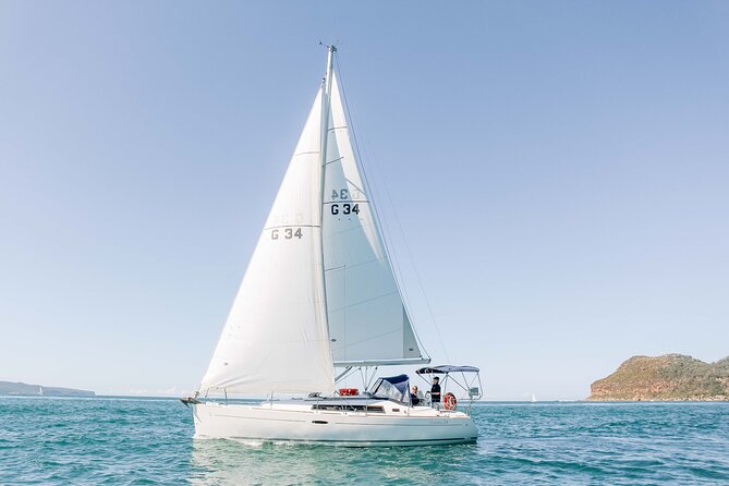 Luxury Sailing Cruise on Sydney Harbour with Lunch - What the Boat and Hosting Are Like