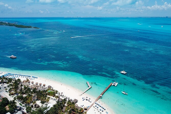 Luxury Sailing Experience to Isla Mujeres with Lunch & Open Bar - Two and a half hours on Isla Mujeres