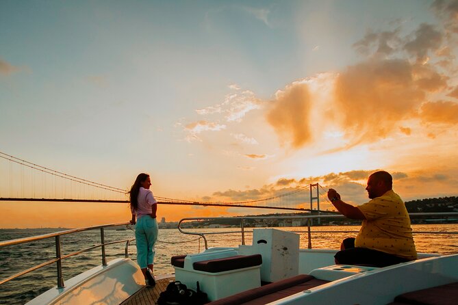 Luxury Sunset Yacht Cruise on the Bosphorus – Refresh & Relax - Returning past Sarayburnu, Galata, and Maiden’s Tower