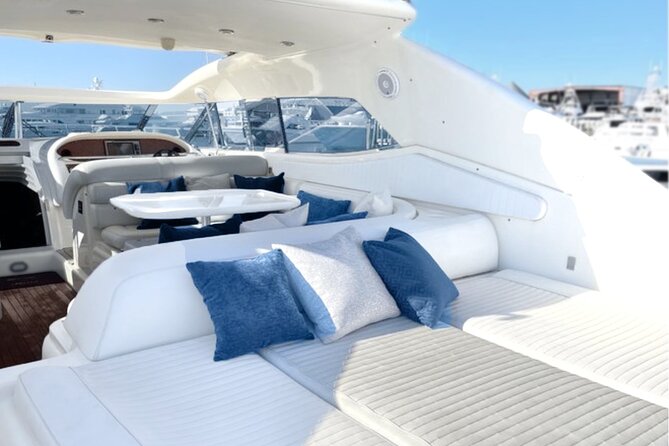 Luxury Yacht 65' Sunseeker 4 hours from Palm Beach - Key points at a glance