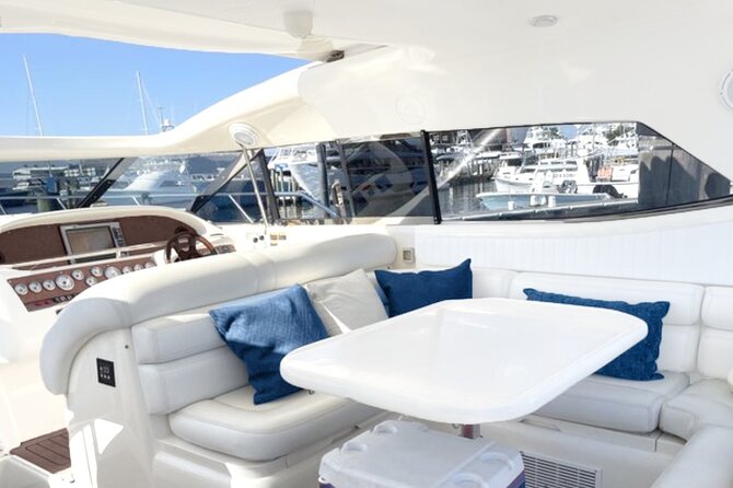Luxury Yacht 65' Sunseeker 4 hours from Palm Beach - Palm Beach’s grand waterfront from the water