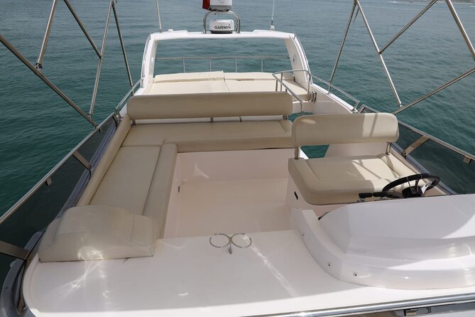 Luxury Yacht Charter : Dubai Marina, Atlantis The Palm & Burj Al Arab - Who will get the most from this cruise