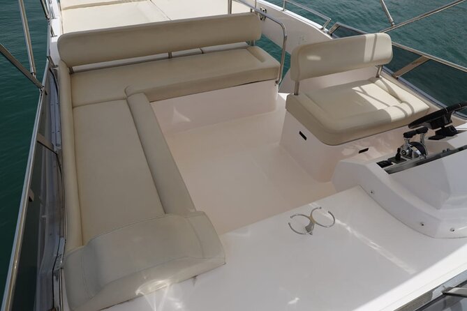 Luxury Yacht Charter : Dubai Marina, Atlantis The Palm & Burj Al Arab - FAQ