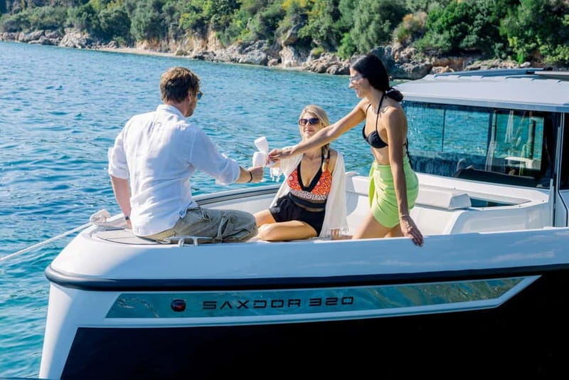Luxury Yacht Experience Semi-Private North East - Meze, wine, and the onboard rhythm