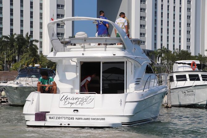 Luxury Yacht in Paradise and snorkel by Isla Mujeres - The Two-Hour Cancún Bay Cruise